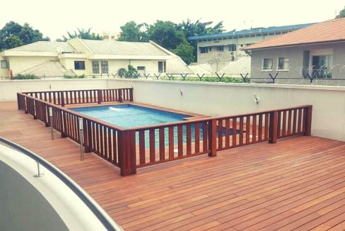 Apartment with Swimming Pool for Rent in Kinshasa Gombé