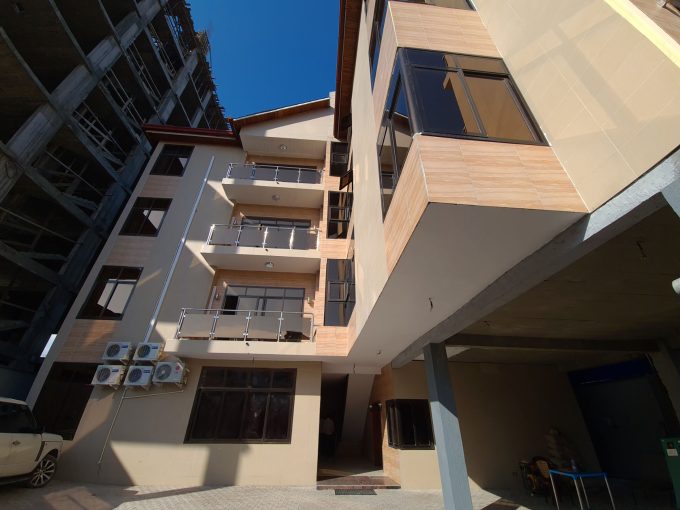 Unfurnished Apartment to Rent in Kinshasa Gombé