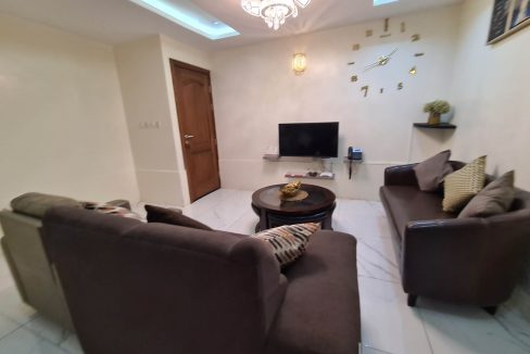 Charming 2-Bedroom Furnished Apartment for Short-Term Rent in Gombé, Kinshasa