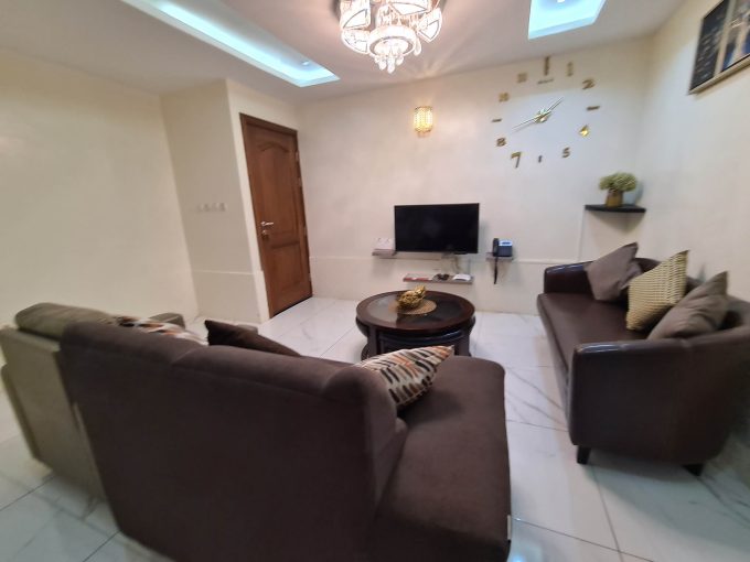 Charming 2-Bedroom Furnished Apartment for Short-Term Rent in Gombé, Kinshasa