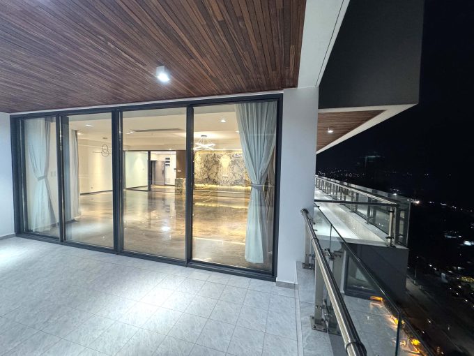 ULTRA-LUXURY PENTHOUSE FOR SALE IN KINSHASA GOMBÉ