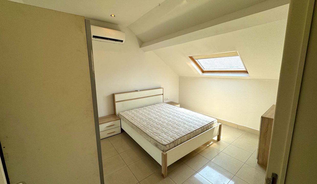 TRIPLEX A LOUER A KINSHASA NGALIEMA.jpg 26