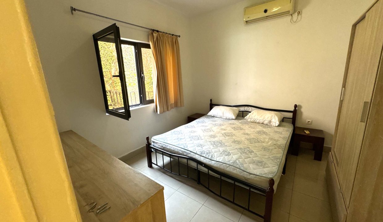 TRIPLEX A LOUER A KINSHASA NGALIEMA.jpg 7