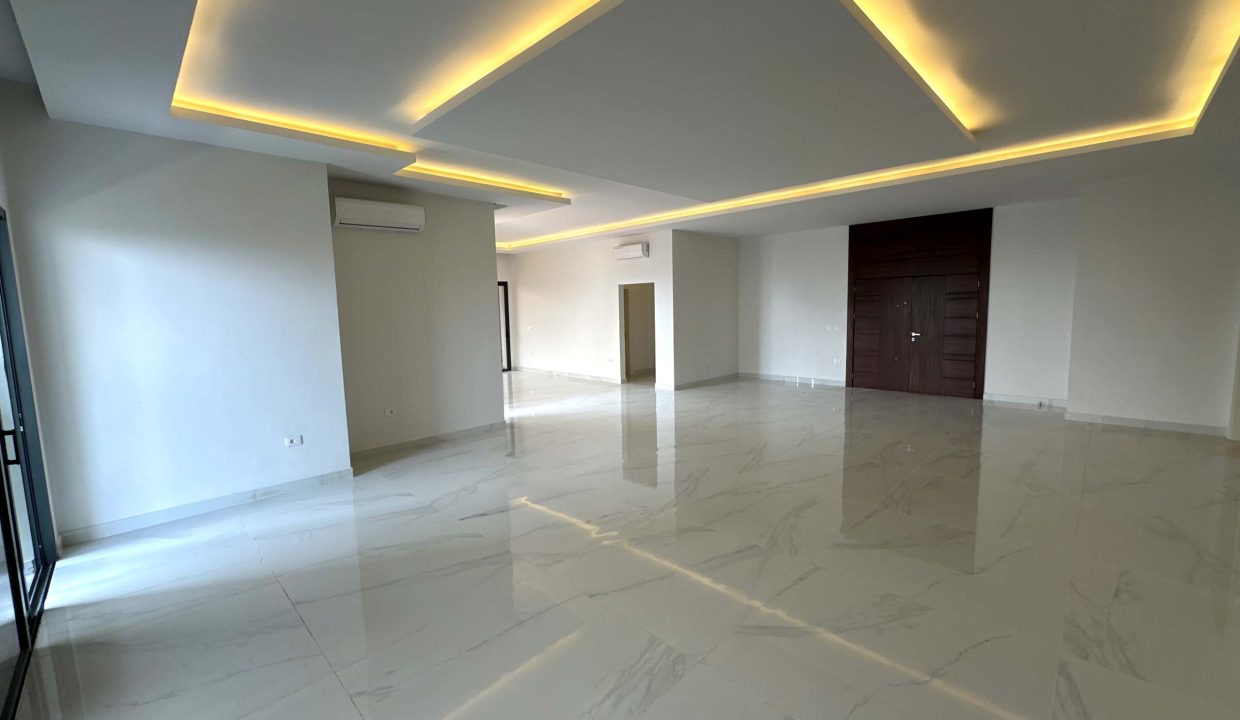 PENTHOUSE À KINSHASA GOMBÉ.jpg 2'