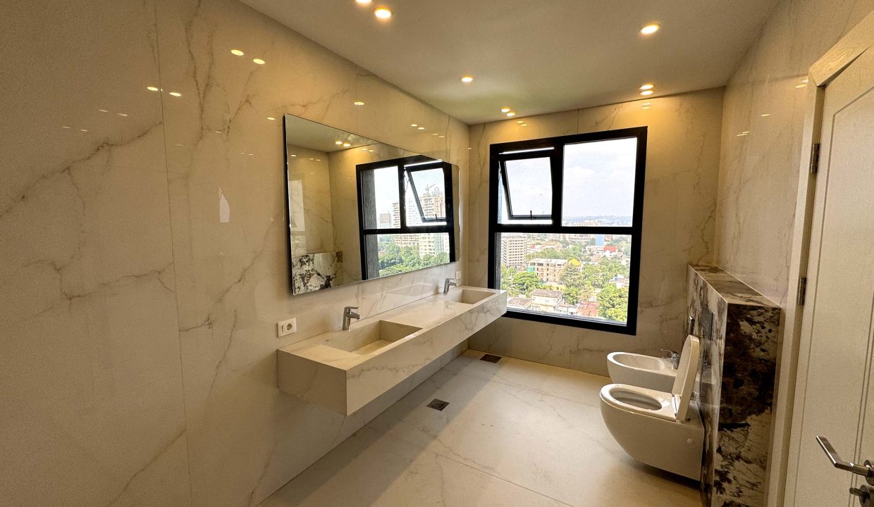 PENTHOUSE À KINSHASA GOMBÉ
