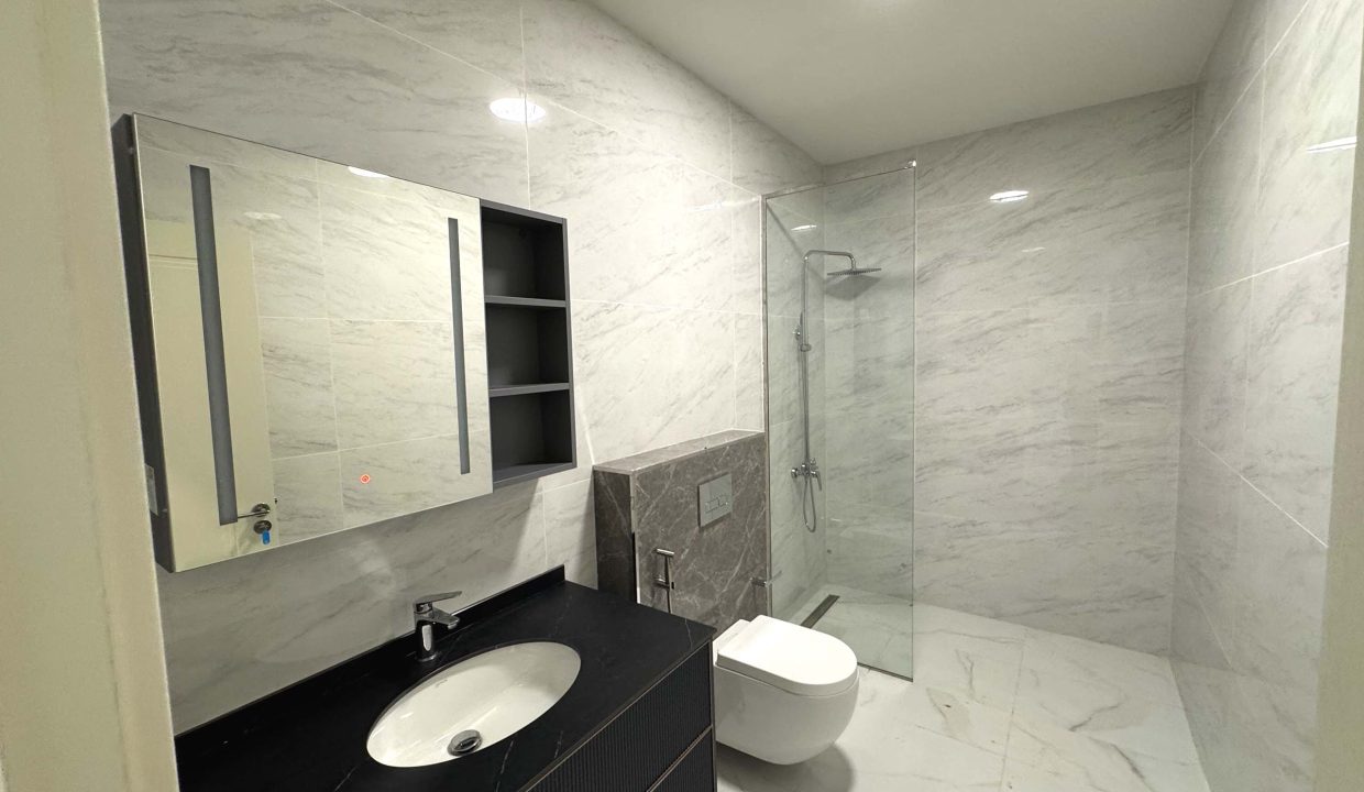 PENTHOUSE À KINSHASA GOMBÉ.jpg 15