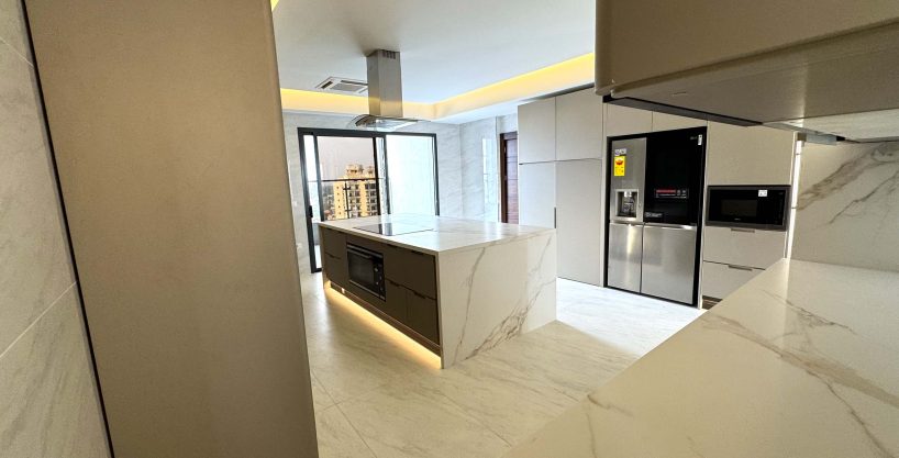 EXCLUSIVE 20-YEAR LEASE OPPORTUNITY: ULTRA-LUXURY PENTHOUSE IN KINSHASA