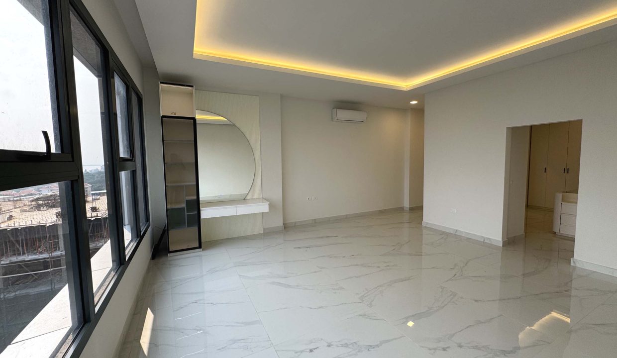 PENTHOUSE À KINSHASA GOMBÉ.jpg 5